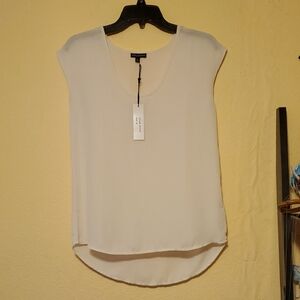 ShineStar NWT Cream High-Low Blouse